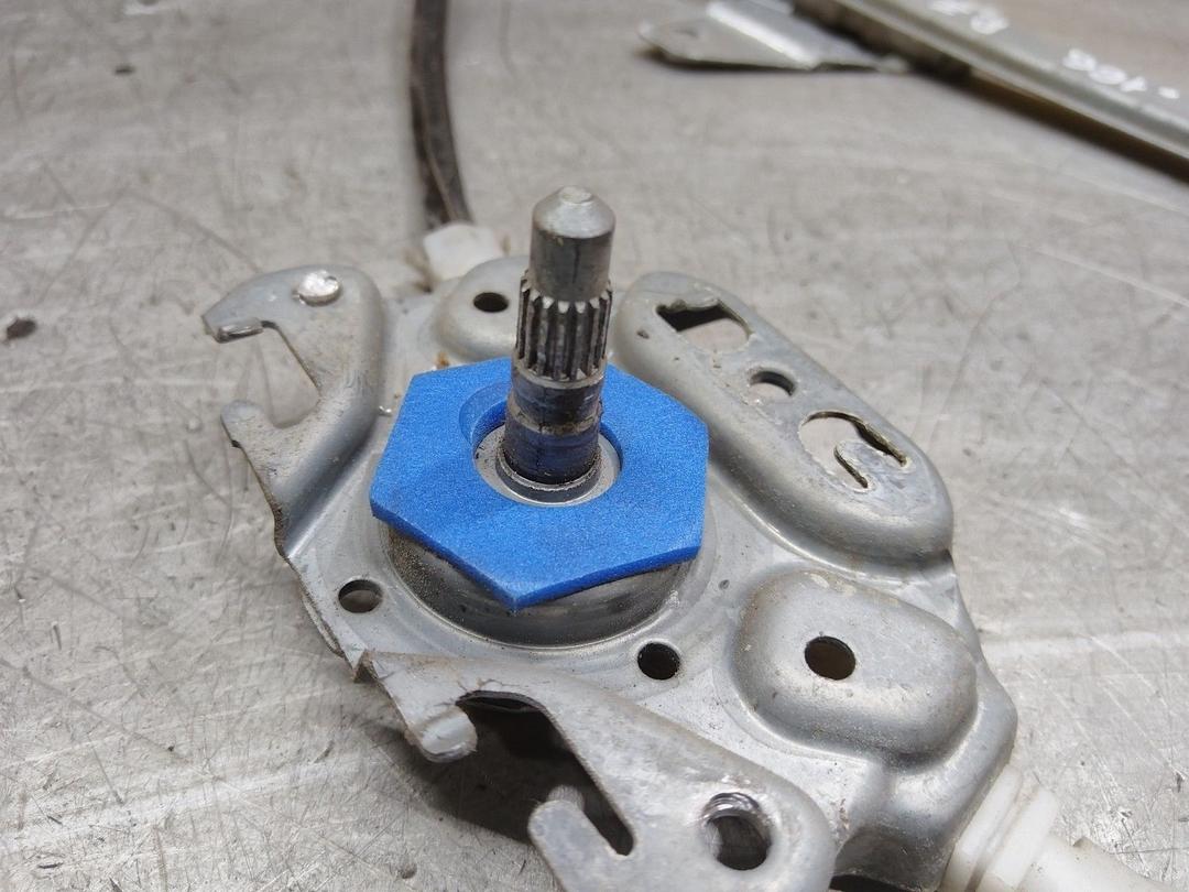 Стеклоподъемник задний правый 6E4DYI Peugeot 307 купить с доставкой