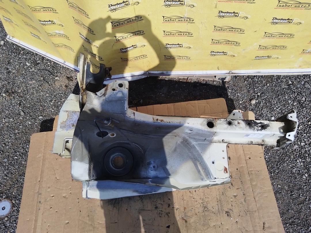 Лонжерон левый YLPOGZ Skoda Octavia купить на авторазборке