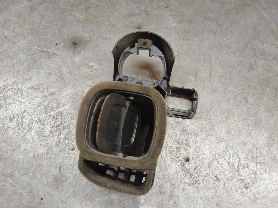 Дефлектор обдува салона ML99H4 Volkswagen Polo купить с доставкой