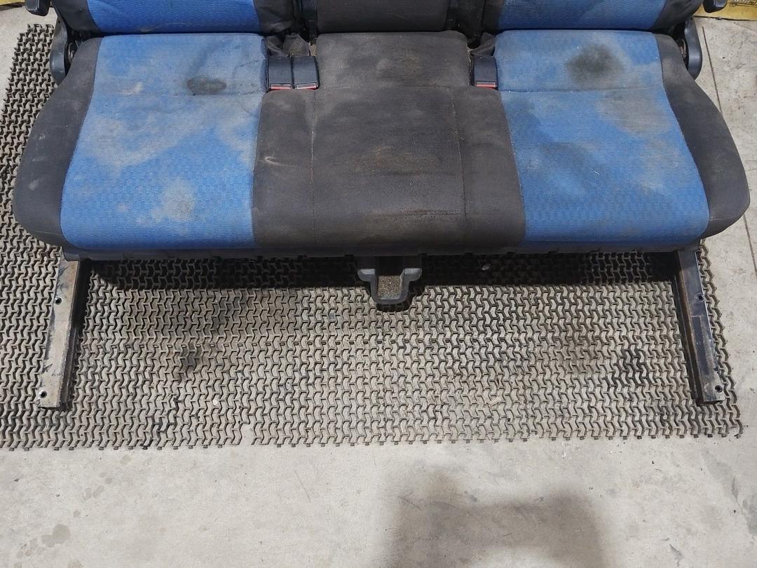 Сиденье заднее RGN0QS Opel Zafira купить с доставкой