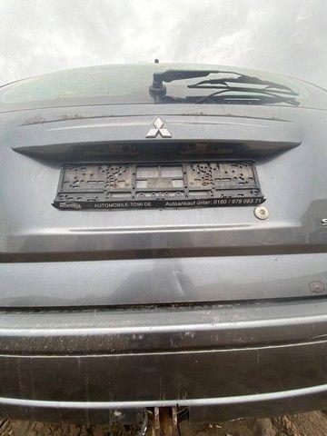 Подсветка номера ZE4F7H Mitsubishi Space Star