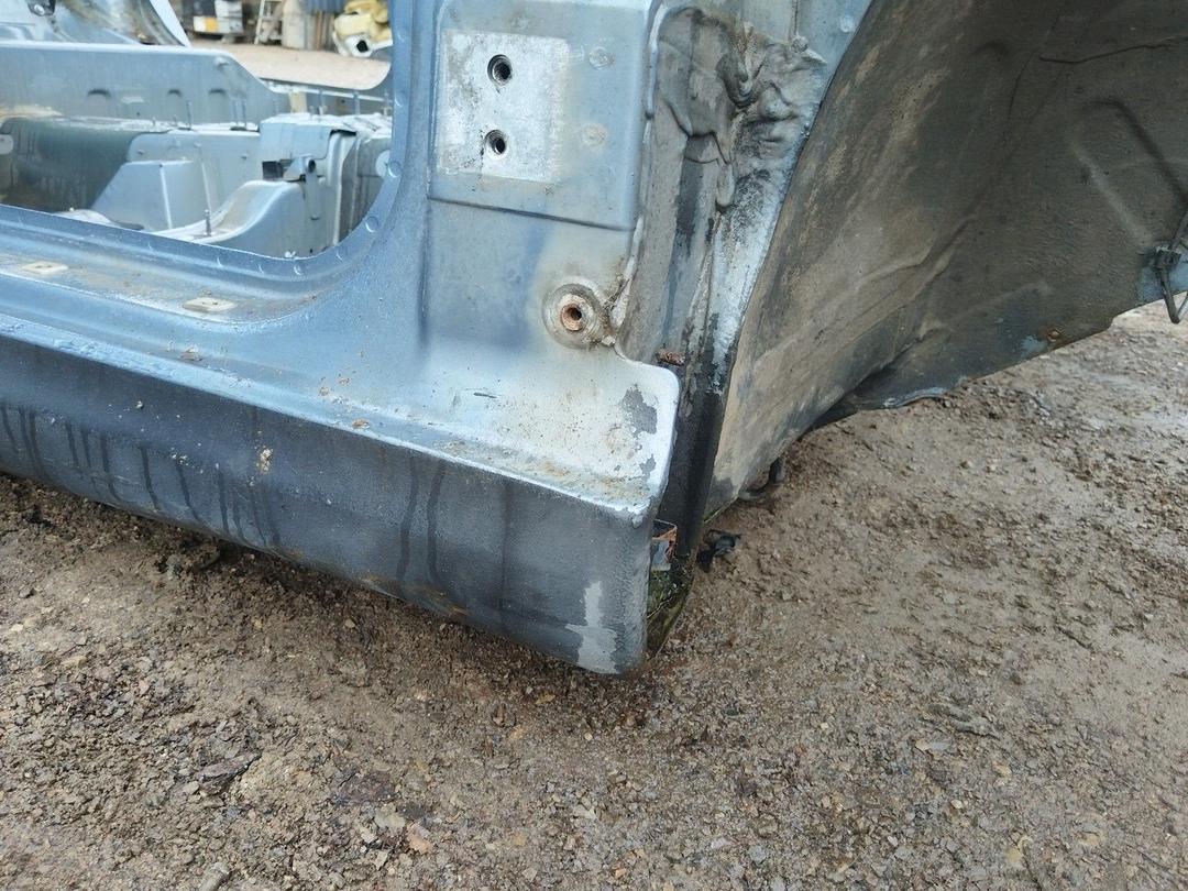 Стойка кузовная передняя правая DSEM2K Peugeot 607 купить в магазине запчастей бу