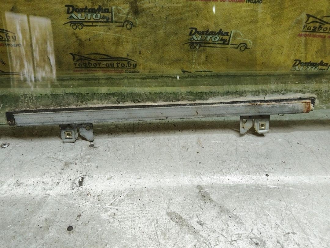 Стекло двери передней левой KR1V0C Renault Laguna купить в магазине запчастей бу