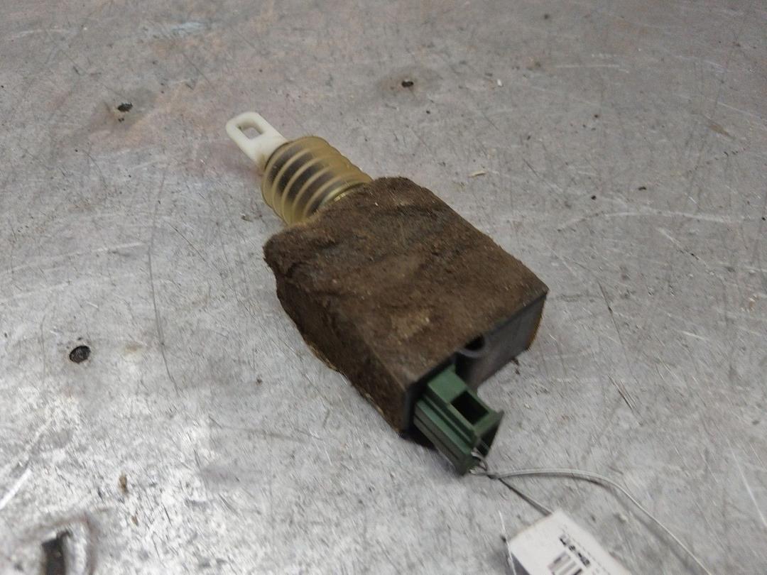 Активатор замка багажника VCK20C Volkswagen Sharan купить