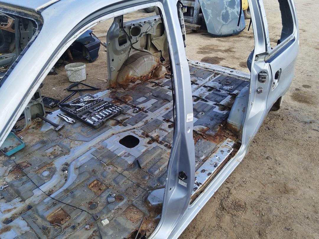 Стойка кузовная центральная левая NI377E Kia Carnival купить с доставкой