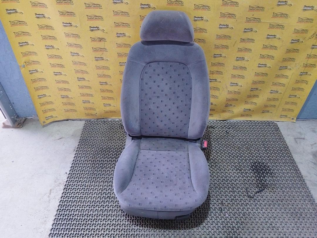 Салон (комплект сидений) G5UH6Q Seat Toledo купить на авторазборке