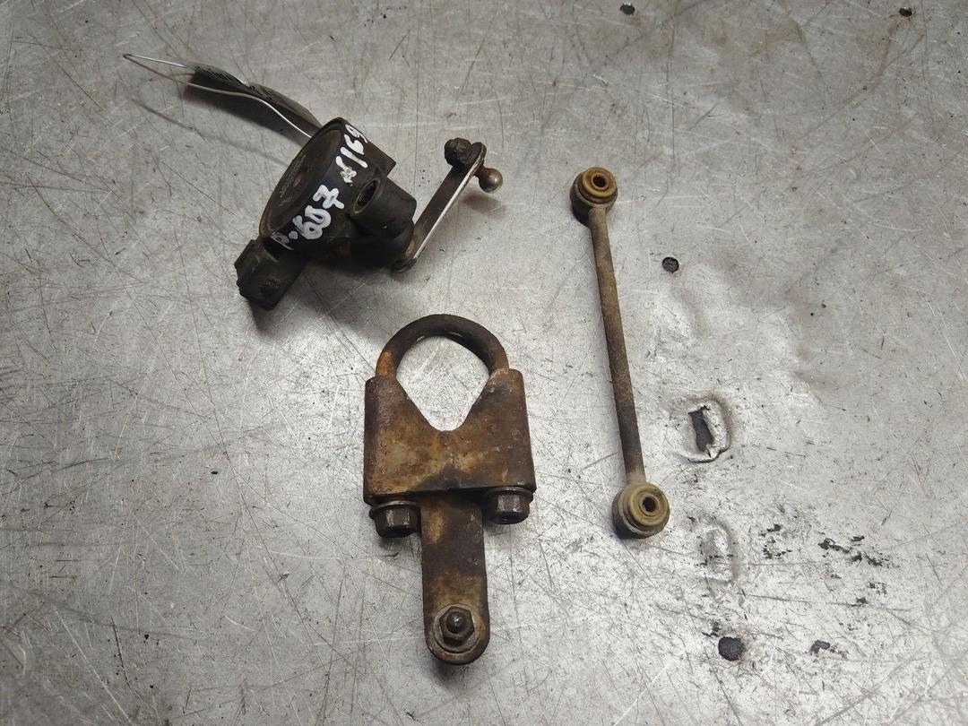 Датчик положения подвески 7Q02SF Peugeot 607 - Фото 1