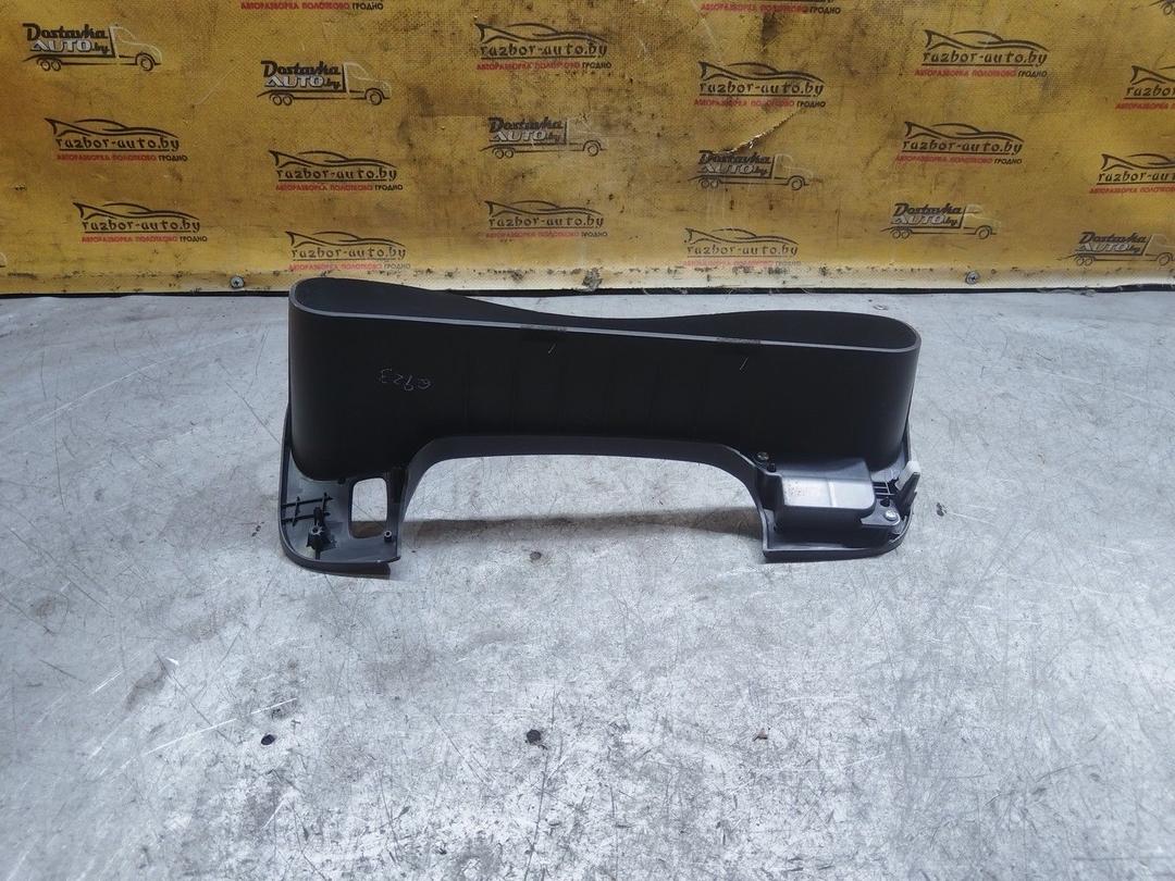 Кожух панели приборов S70HEK Mitsubishi Grandis купить на авторазборке