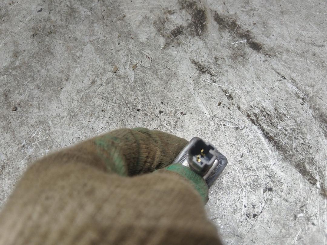 Выключатель концевой (концевик) VELJ7X Hyundai Getz купить с доставкой