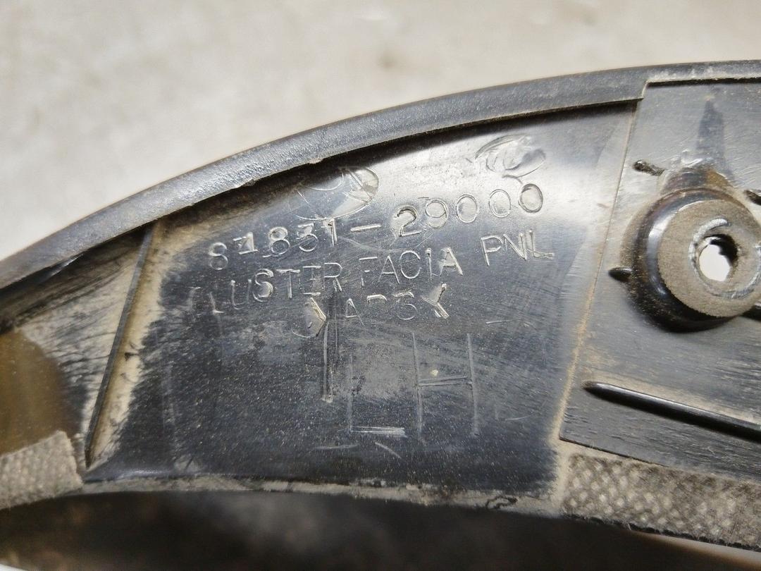 Кожух панели приборов LYPSOM Hyundai Lantra купить на авторазборке