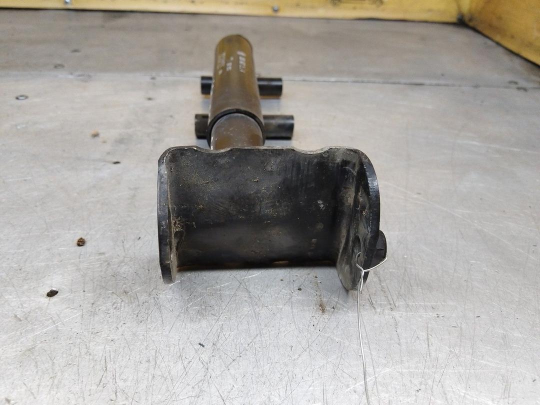 Клык бампера задний правый 9M0SV6 Volkswagen Passat купить с доставкой