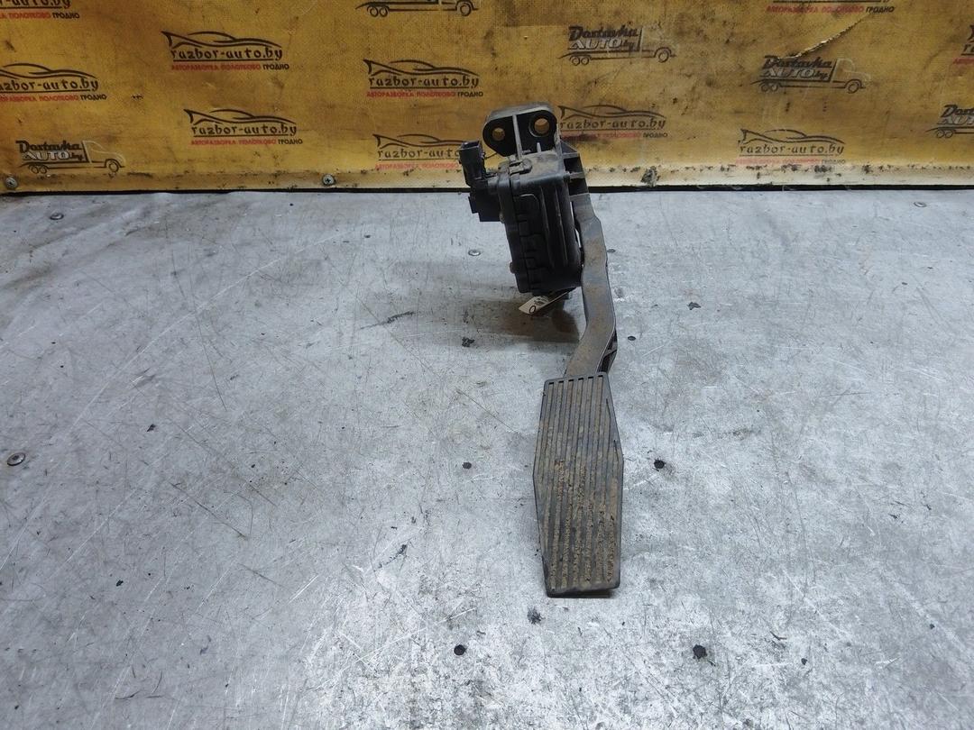 Педаль газа 13QHY7 Opel Astra купить