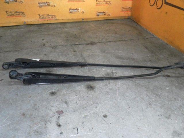 Щеткодержатель (поводок стеклоочистителя, дворник) ZNT2J5 Ford Mondeo купить