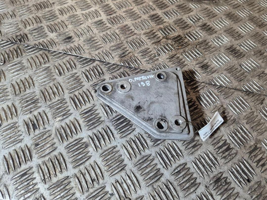 Кронштейн двигателя 0P274P Opel Meriva купить