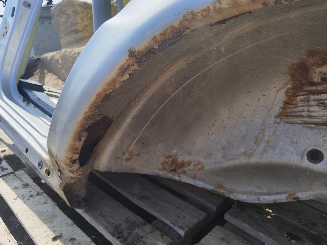 Крыло заднее левое L6O84M Mercedes ML W163 купить с доставкой