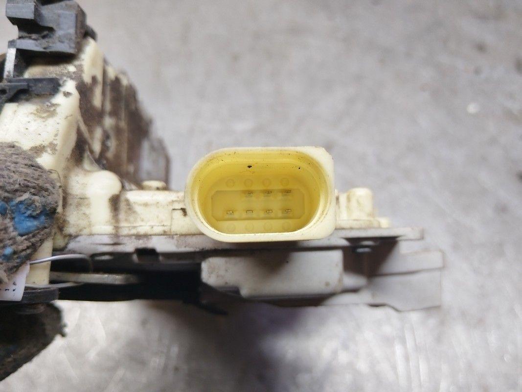 Замок двери передней правой 1L878G Volkswagen Passat купить с доставкой