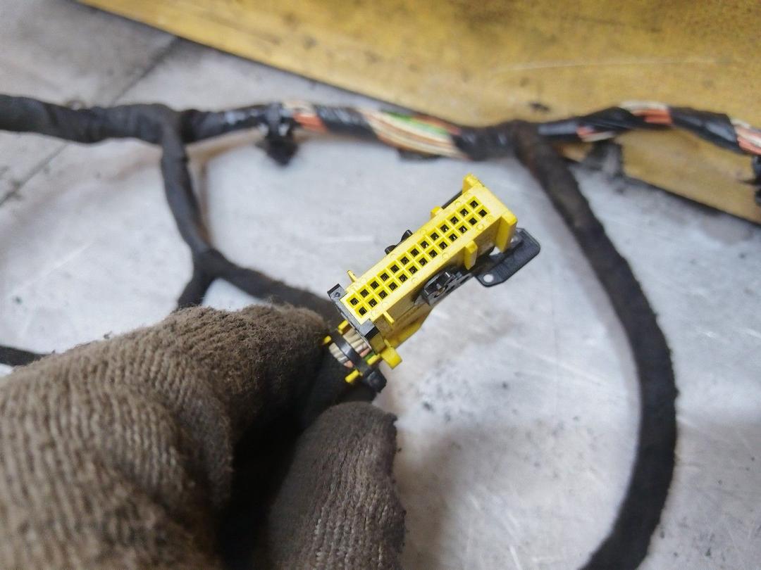 Проводка салона RA1XV2 Citroen C5 - Фото 17