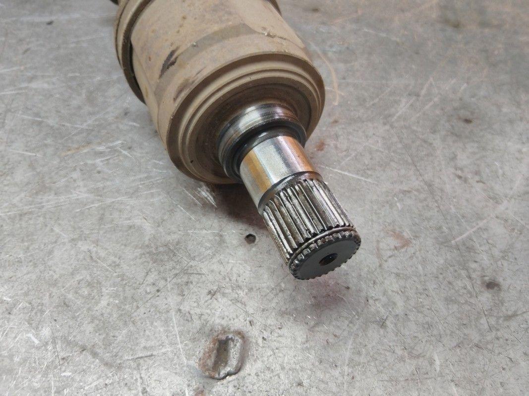 Полуось передняя левая (приводной вал, ШРУС) CW4VPA Honda Accord купить на авторазборке