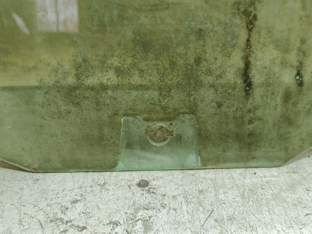 Стекло двери задней правой 1CCOCT Skoda Fabia купить в магазине запчастей бу