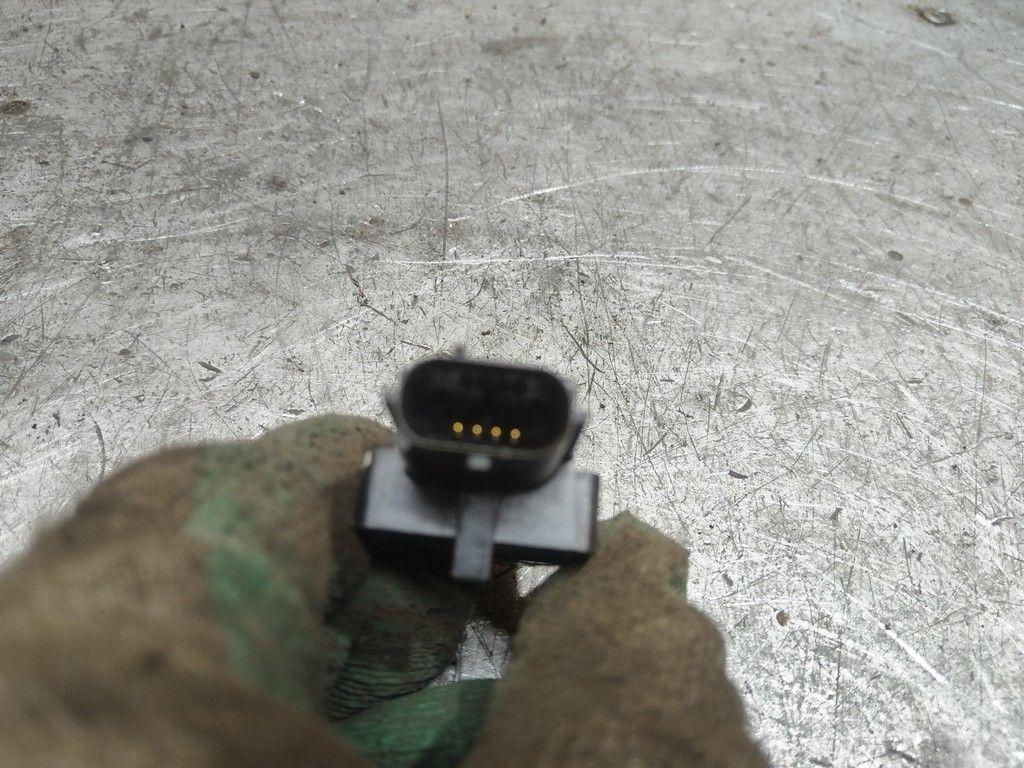 Датчик удара BUB6O1 Toyota Avensis - Фото 2