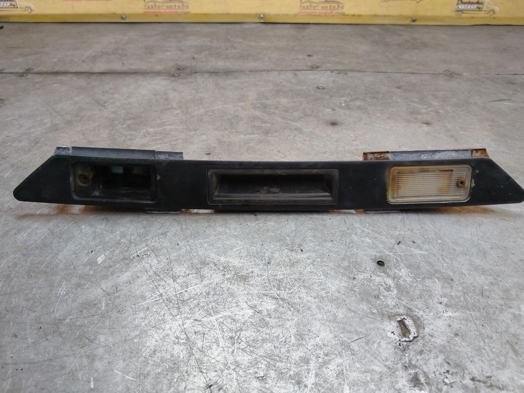 Накладка подсветки номера EZJEED Audi A4