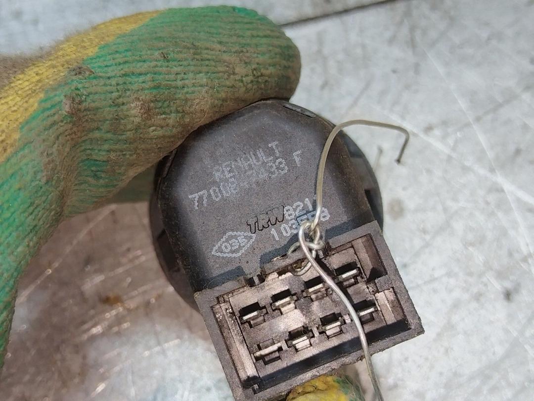 Джойстик регулировки зеркал 30KN1B Renault Kangoo купить с доставкой