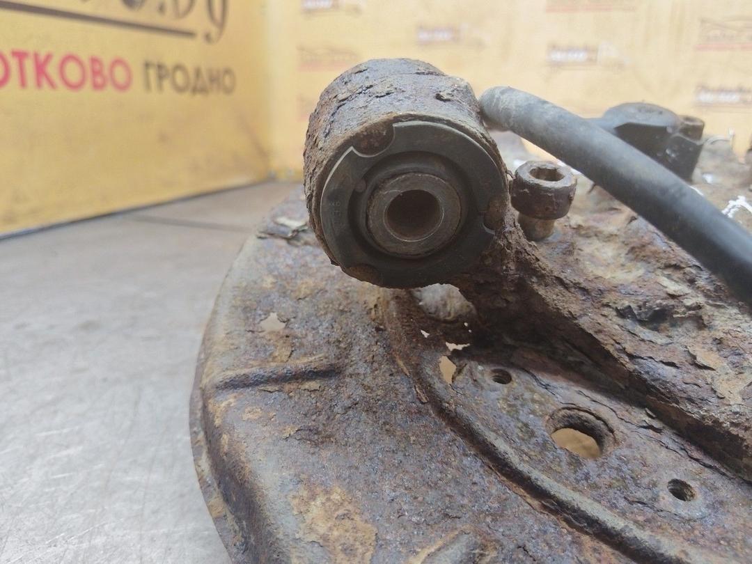 Цапфа задняя (ось ступицы) 9N9OAF Peugeot 607 undefined