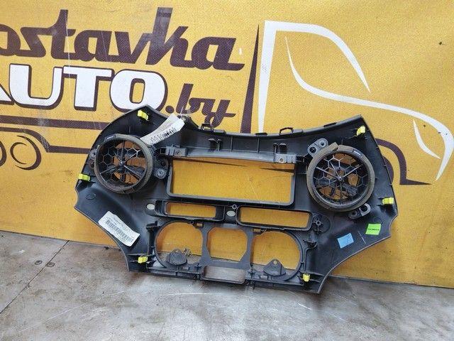 Рамка под магнитолу 2B6O89 Toyota Yaris купить с доставкой