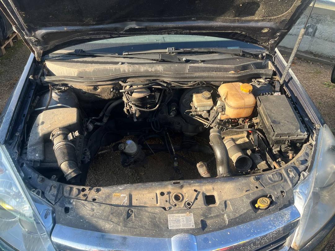 Бачок гидроусилителя D5WFY4 Opel Astra