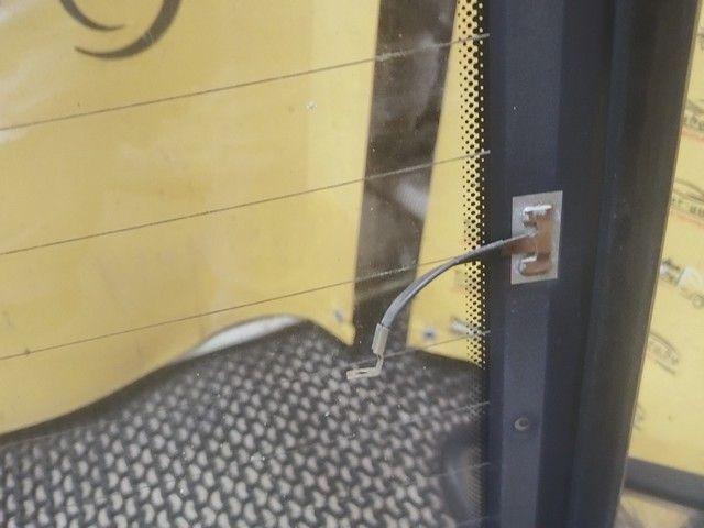 Стекло заднее 0FSO15 Ford Escort купить в магазине запчастей бу