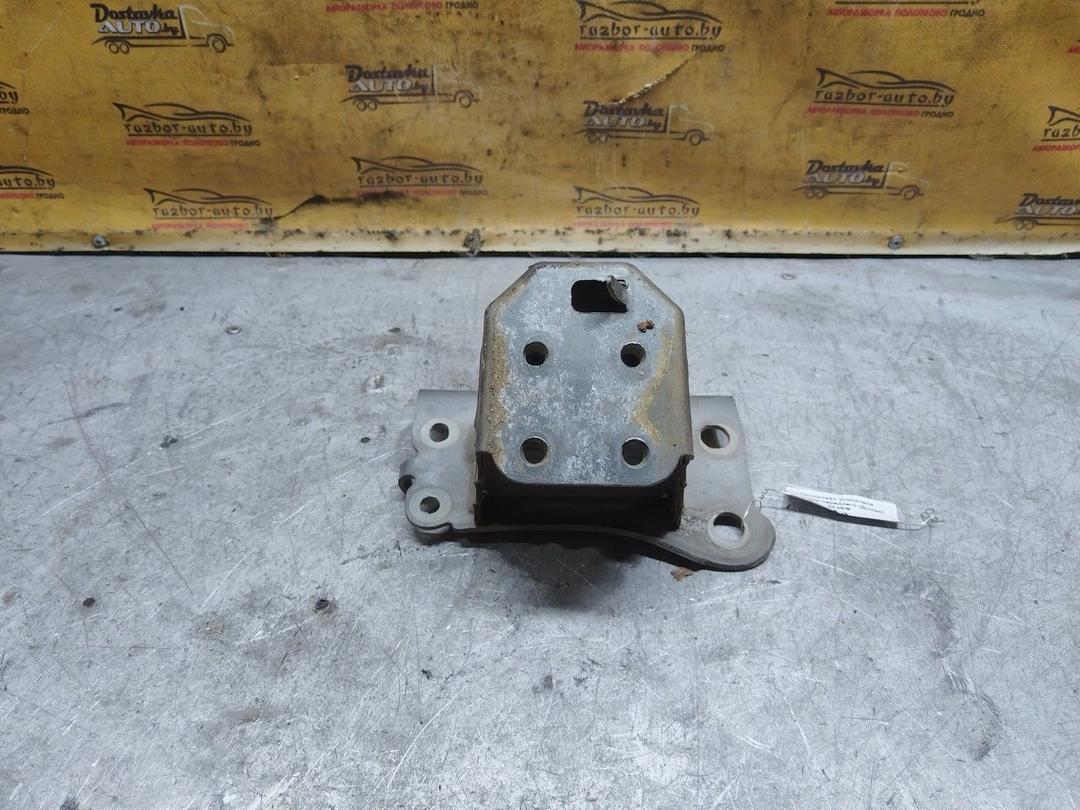 Кронштейн усилителя бампера переднего (Домик) 2K48IE Toyota Corolla Verso