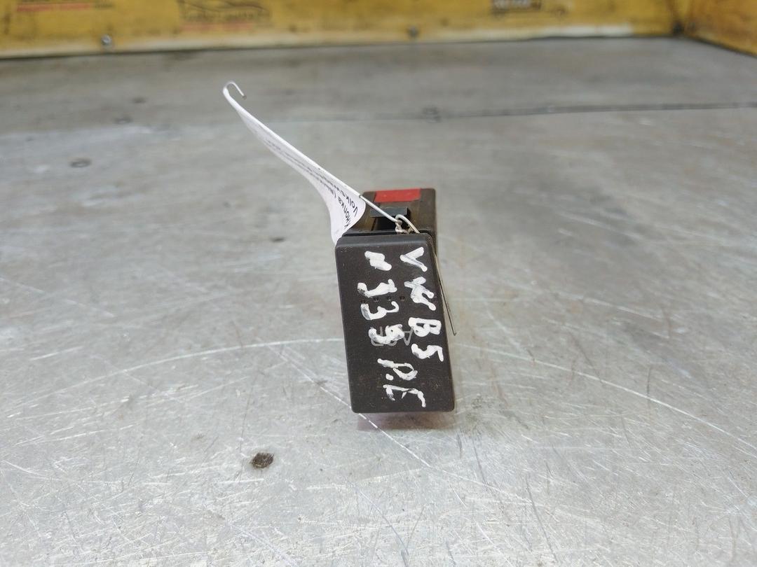 Кнопка (выключатель) OI53G2 Volkswagen Passat