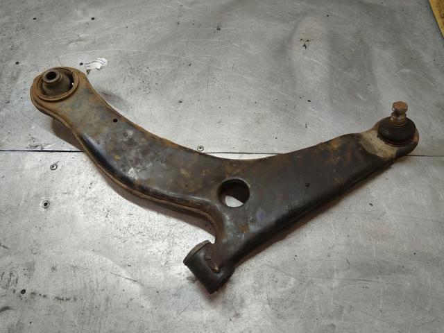 Рычаг передний левый 4443J2 Mitsubishi Grandis