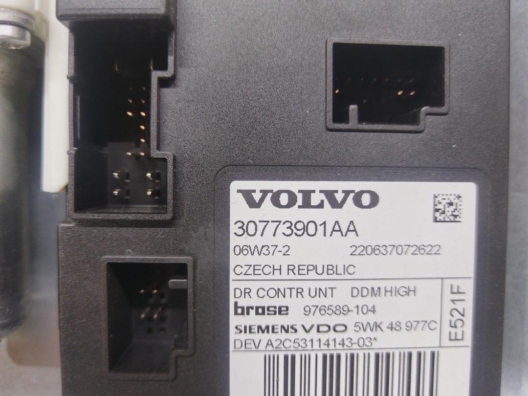 Стеклоподъемник электрический передний левый 8TPHIC Volvo S40 купить в магазине запчастей бу