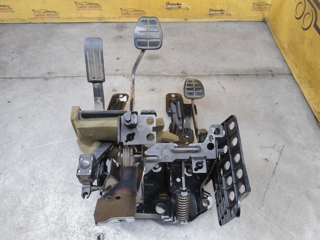 Узел педальный (блок педалей) P5QMMJ Volkswagen Passat