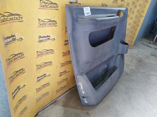 Обшивка двери передней левой (дверная карта) W91VD9 Peugeot Expert купить с доставкой