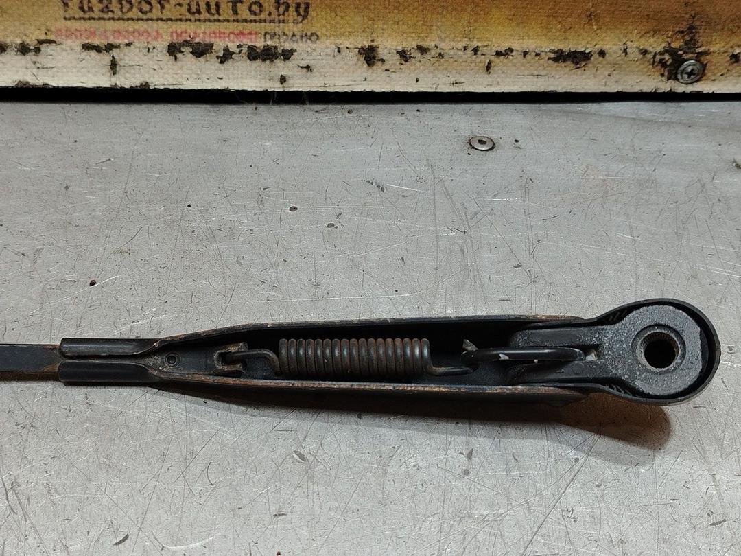 Щеткодержатель задний 73WOX1 Nissan Primera - Фото 4