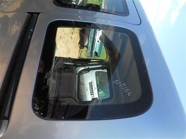 Стекло кузовное боковое левое E3E1C9 Renault Kangoo