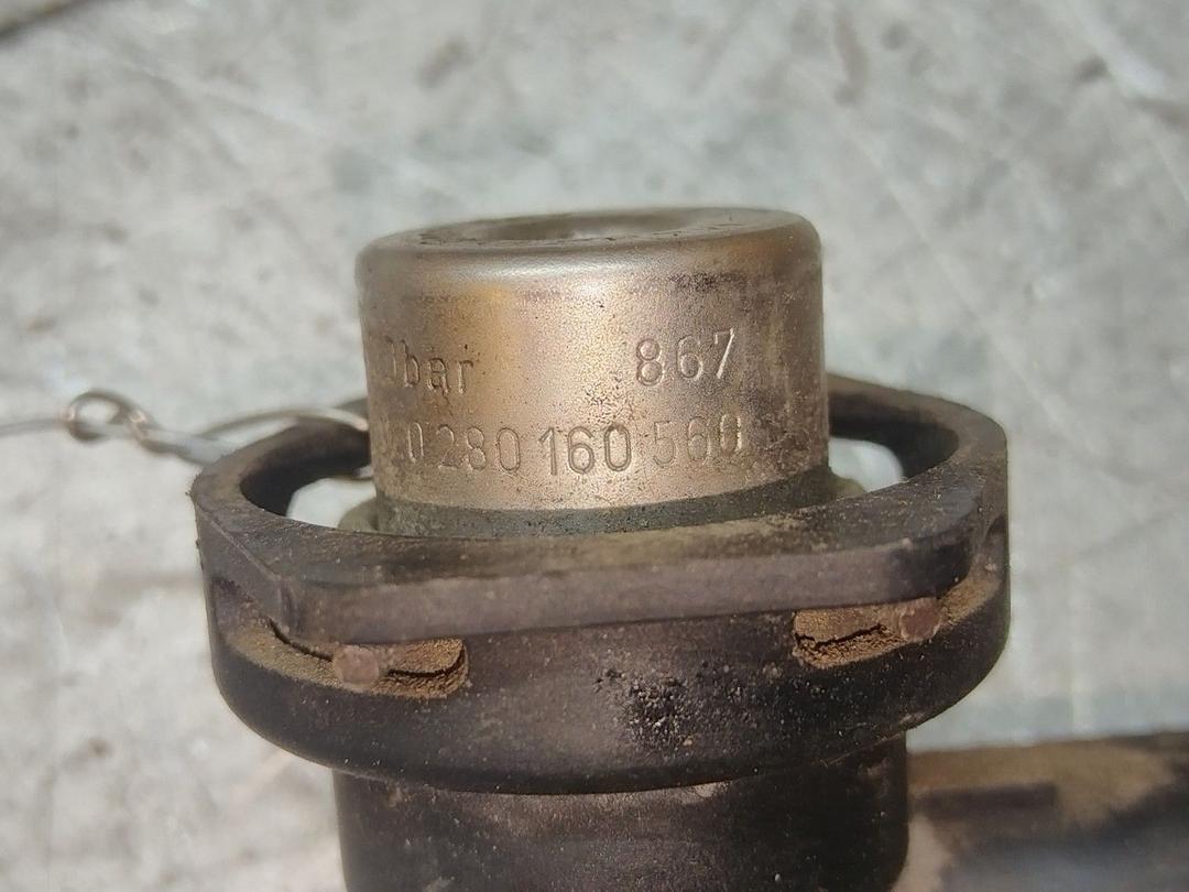 Топливная рампа N2AE13 Renault Kangoo купить с доставкой