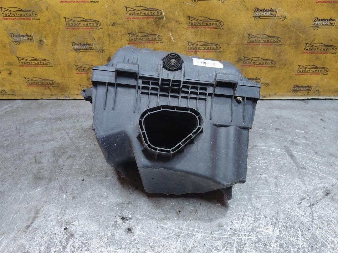 Корпус воздушного фильтра X4HT5L Ford Galaxy - Фото 4