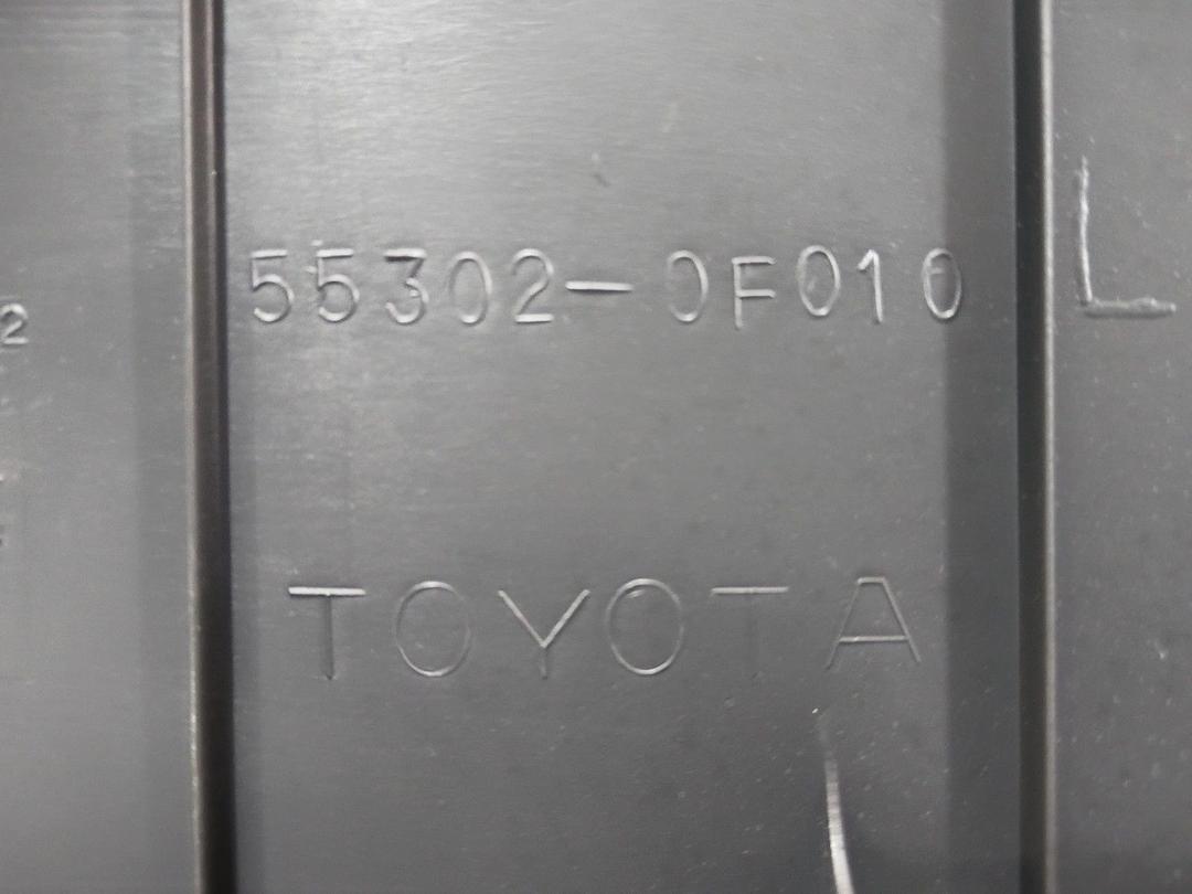 Панель передняя салона (торпедо) GPC2HX Toyota Corolla Verso undefined