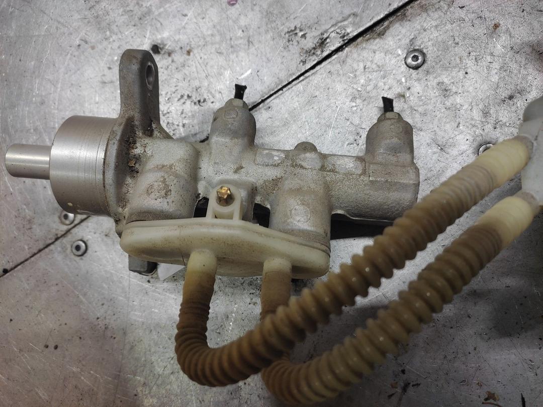 Цилиндр тормозной главный ECKNMJ Opel Meriva купить с доставкой