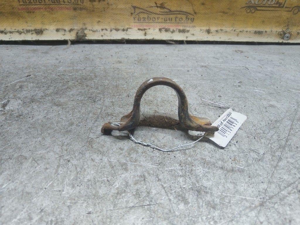 Крепление втулки стабилизатора 12TYVZ Mazda Xedos 6 - Фото 2