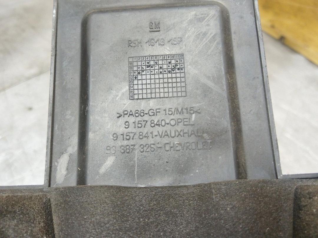 Декоративная крышка двигателя I53SW9 Opel Astra купить с доставкой