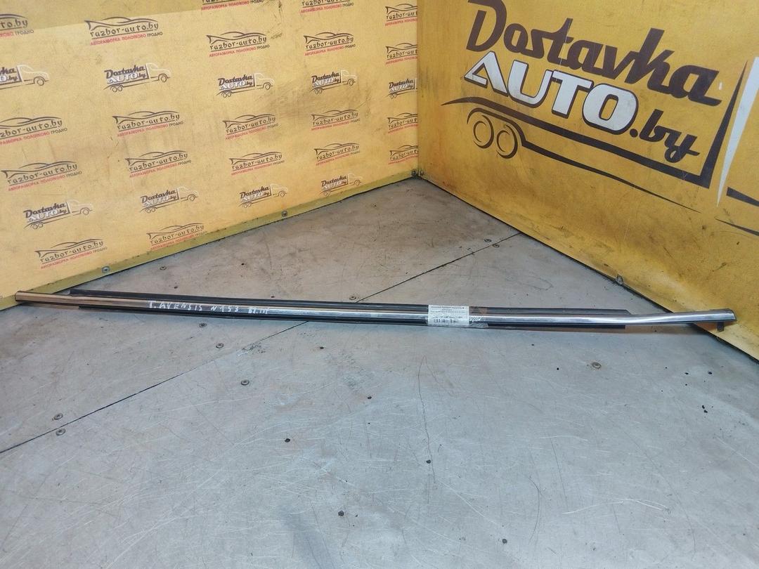 Молдинг стекла двери передней правой наружный OTSKF7 Toyota Avensis - Фото 1