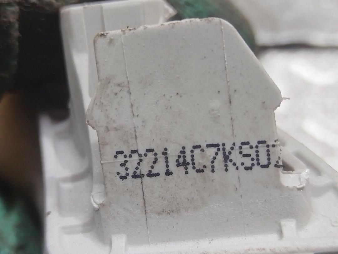 Ручка внутренняя потолочная K3KZHY Volkswagen Jetta - Фото 4