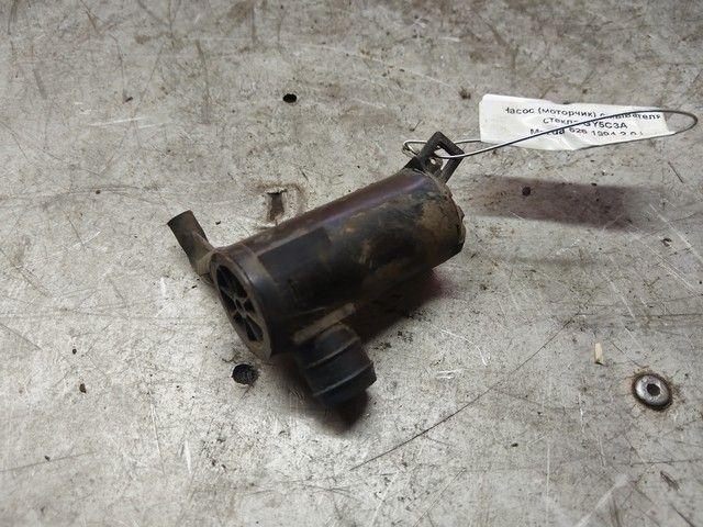 Насос (моторчик) омывателя стекла GY5C3A Mazda 626