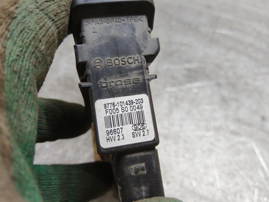 Моторчик стеклоподъемника задний левый A7KI7M Seat Toledo купить с доставкой