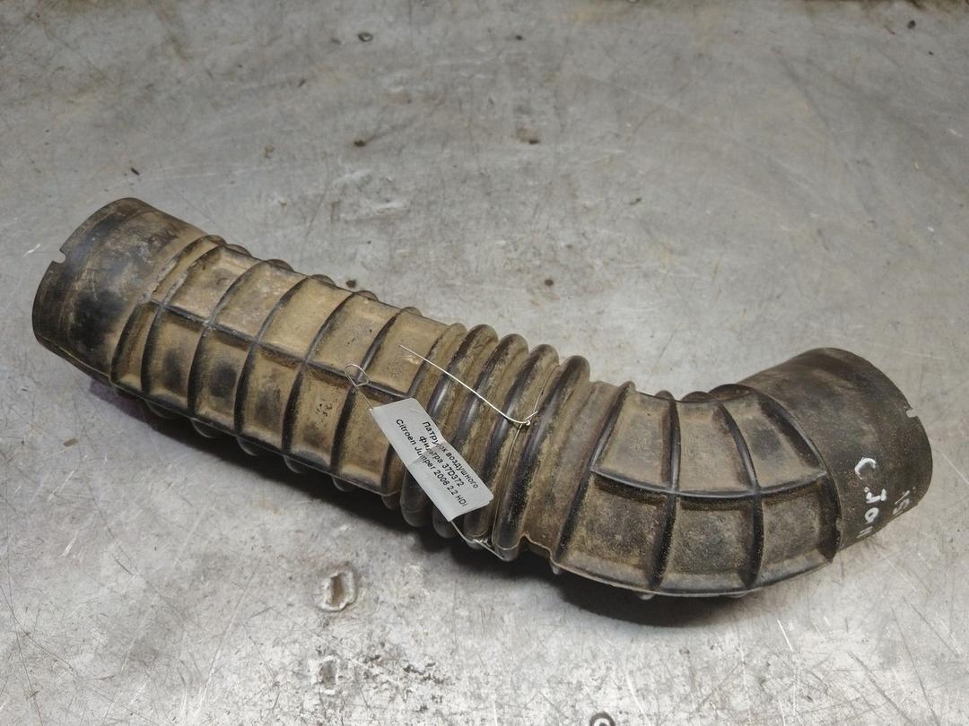 Патрубок воздушного фильтра 37D372 Citroen Jumper
