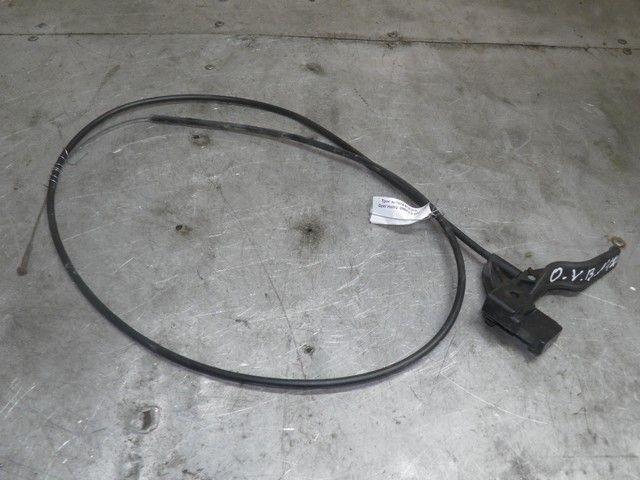 Трос капота 81SU19 Opel Vectra - Фото 1